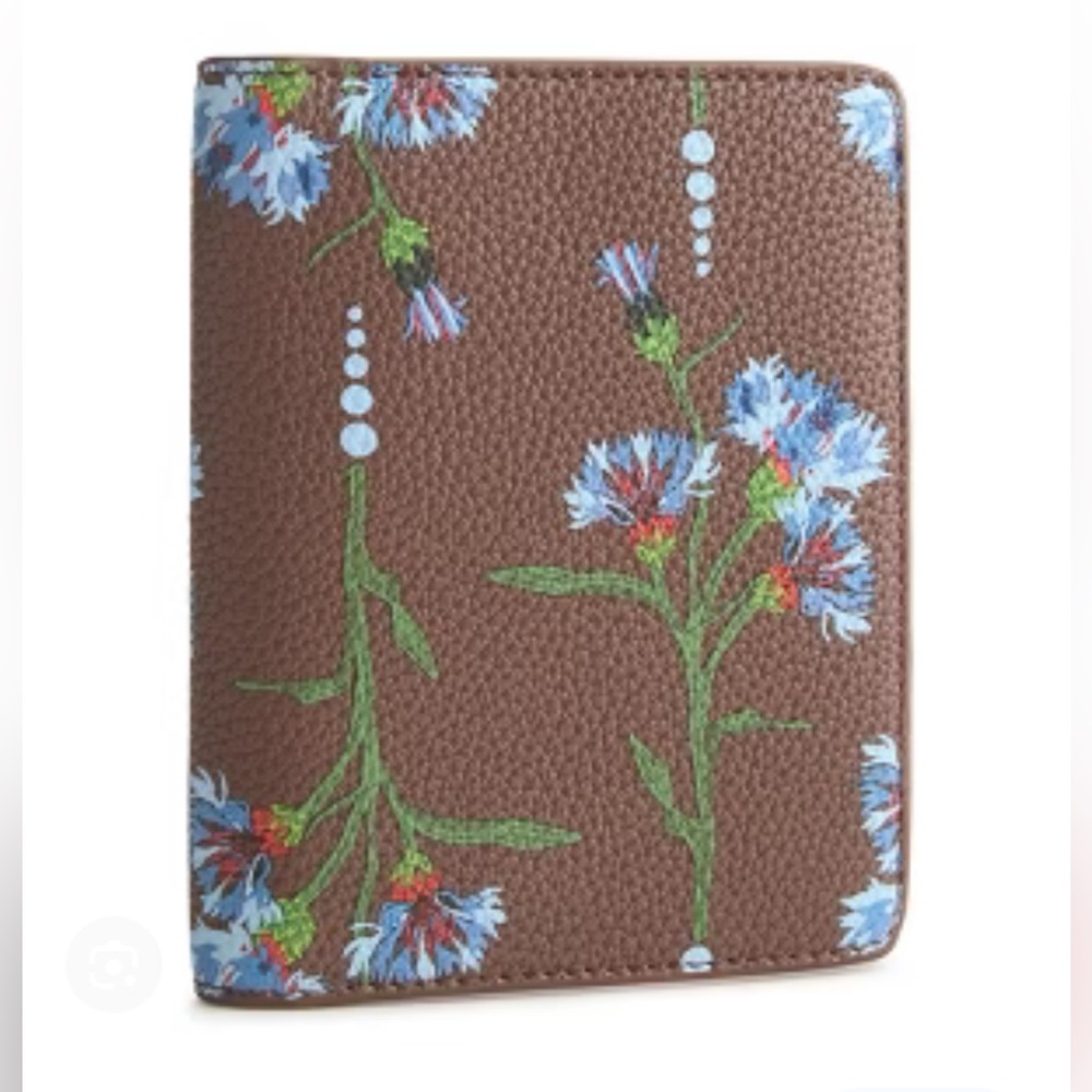NWT.  Vera Bradley Faux Leather Passport Cover.  Bachelor Button Dot print.